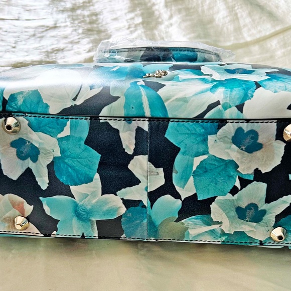 SATCHEL/SHOULDER BAG, JACK FRENCH LONDON PARK LEATHER, BLUE FLORAL, TOP ZIPPERS, - Picture 9 of 16